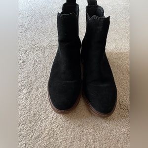 Clarks Suede Chelsea Boots Black Size 8